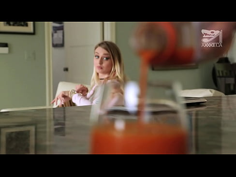 ❤️ Noia calenta amb pits grans i cony estret rep la polla del perdedor, però molt dura ❤️ Porno al porno ca.porngipfy.ru