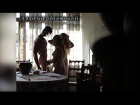 ❤️ Els amics sexuals conviden un home gegant i un trio amb ell ❤️ Porno al porno ca.porngipfy.ru