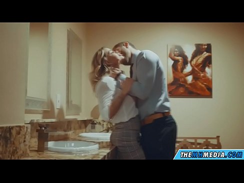 ❤️ Quan una rossa tetona et sedueix en un lavabo públic ❤️ Porno al porno ca.porngipfy.ru
